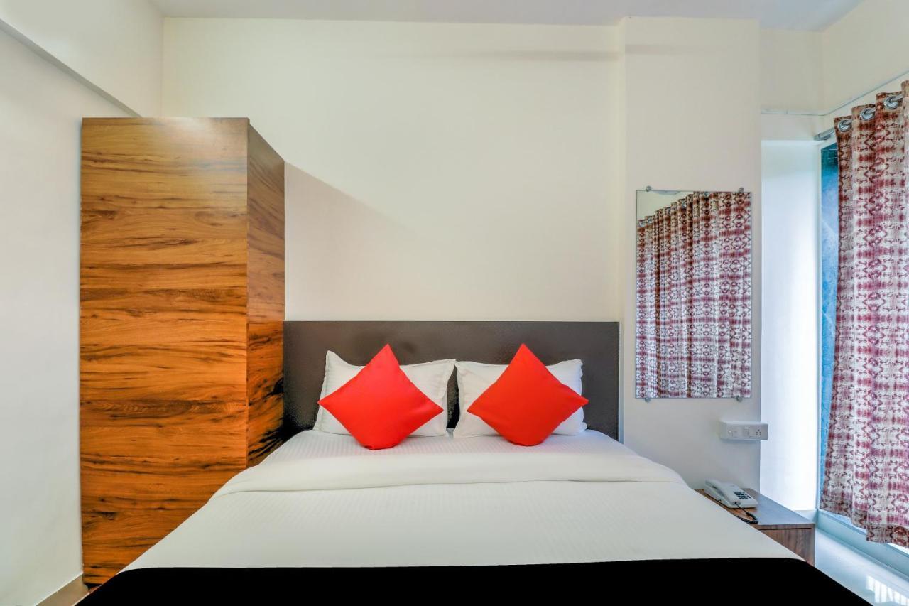 Hotel Crystal Inn Mumbai  Buitenkant foto